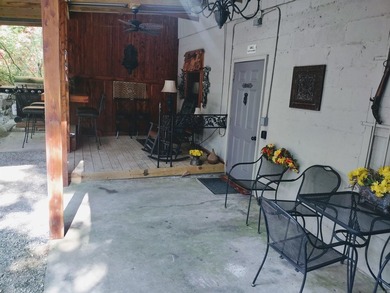 Experience the ultimate retreat with a historic nightly rental - photo 30