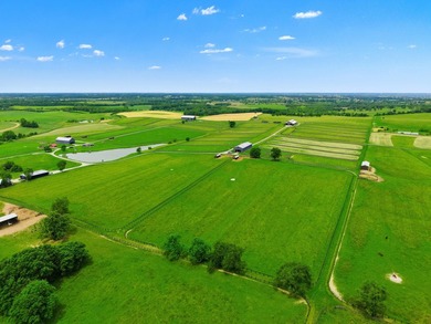 Prime location in Bourbon County. +/- 773 acres horse farm in - photo 32