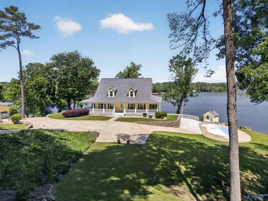 Waterfront Estate - Welcome to a rare offering w/412+/- feet of - photo 42
