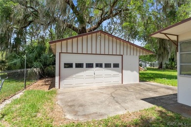 Charming 2-bedroom, 1-bath single-wide situated on a spacious 0 - photo 5
