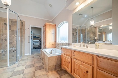 Rockport Country Club custom home offering exceptional space - photo 46