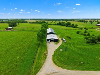 Prime location in Bourbon County. +/- 773 acres horse farm in - photo 47