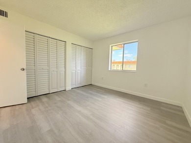 Beautifully renovated 2-bedroom, 1-bath second-floor condo - photo 8
