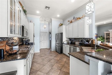Luxury living in the gated golf course community of Masters - photo 11