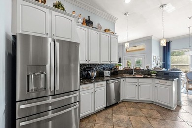 Luxury living in the gated golf course community of Masters - photo 12