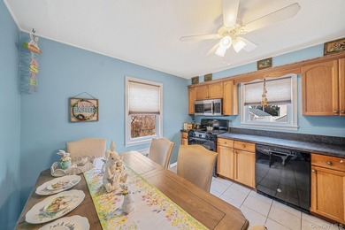 Charming two-story Cape featuring two bedrooms on the second - photo 12