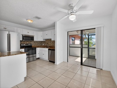 Beautiful 2BR/2BA renovated villa in the sought-after Sierra - photo 13