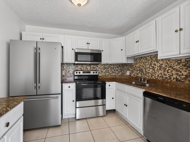 Beautiful 2BR/2BA renovated villa in the sought-after Sierra - photo 14