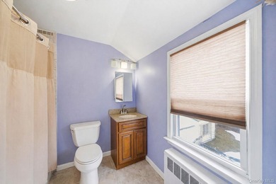 Charming two-story Cape featuring two bedrooms on the second - photo 16
