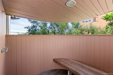 Set on an extraordinary 0.93-acre oceanfront parcel with 122 - photo 19