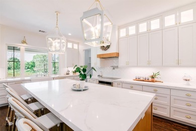 Where luxury meets tranquility, this stunning 2022 custom modern - photo 19