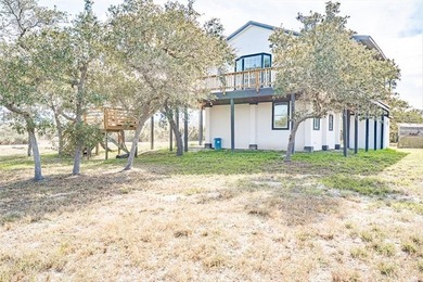 Coastal charm with flexible living space in the desirable - photo 20