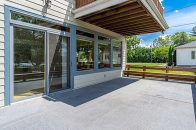Spectacular Rock River location! This wonderful home offers 75 - photo 21