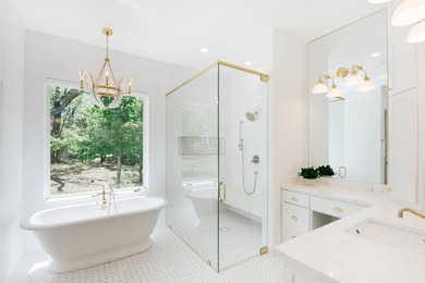 Where luxury meets tranquility, this stunning 2022 custom modern - photo 22