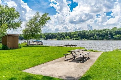 Spectacular Rock River location! This wonderful home offers 75 - photo 28