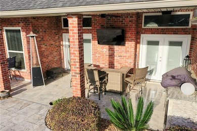 Luxury living in the gated golf course community of Masters - photo 30