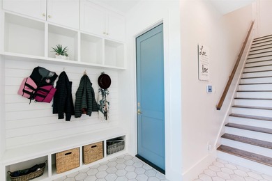 Where luxury meets tranquility, this stunning 2022 custom modern - photo 30
