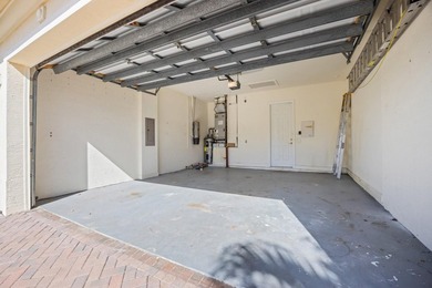 Welcome to your dream home in the prestigious Palm Cove Golf & - photo 31
