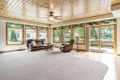 Spectacular Rock River location! This wonderful home offers 75 - photo 45
