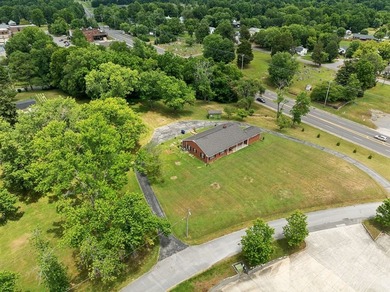 MOTIVATED SELLER, MAKE US AN OFFER! 3 BR/1.5 Bath Home on a - photo 47