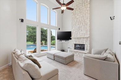 Perfectly positioned along the fairways of Bridlewood's - photo 8
