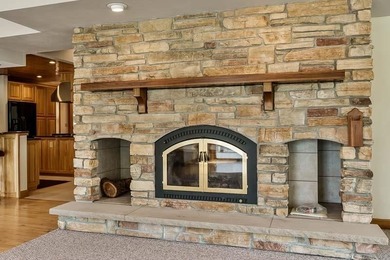 Spectacular Rock River location! This wonderful home offers 75 - photo 48