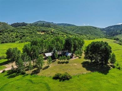 Introducing Mad Mountain Ranch, a very rare opportunity on 213 - photo 3