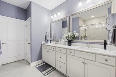 This well maintained 2 bedroom, 2 bathroom home attached villa - photo 24