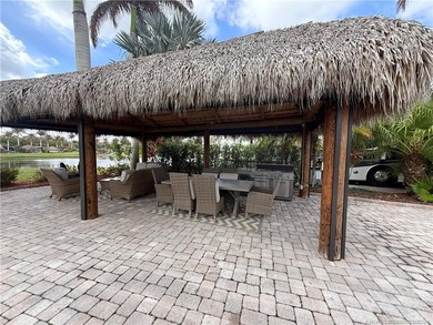 Exceptional oversized 2,749 sq. ft. pull-in lot offering - photo 9