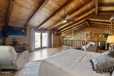Welcome to this stunning cabin-style modern home offering - photo 41