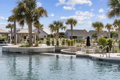 This well maintained 2 bedroom, 2 bathroom home attached villa - photo 42