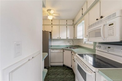 Welcome to this beautifully maintained ground-floor, 2-bedroom - photo 5