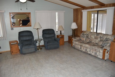 Nice 2 Bedroom, 2 Full Bath Foothills Double Wide home with