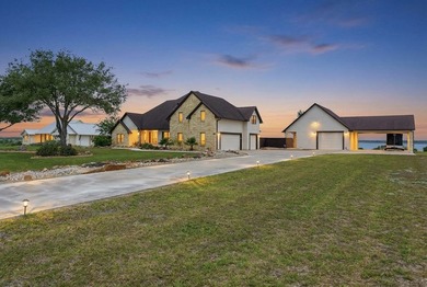 Welcome to this exceptional retreat where luxury, privacy, & - photo 2