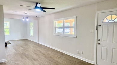 A Beautiful House completely remodeled and move-in ready!!! This - photo 7