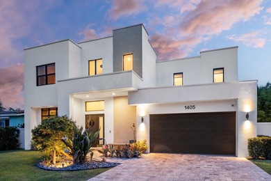 Built in 2022 and perfectly positioned in Boca Villas, this - photo 3