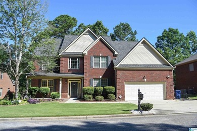 Stunning full-brick home overlooking the 14th hole of the golf - photo 1