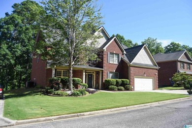 Stunning full-brick home overlooking the 14th hole of the golf - photo 2