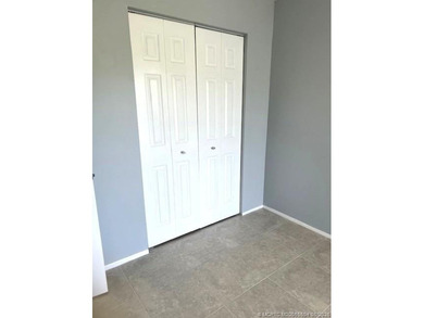Beautifully tiled 2nd floor 2-bedroom 2-bath unfurnished condo - photo 15