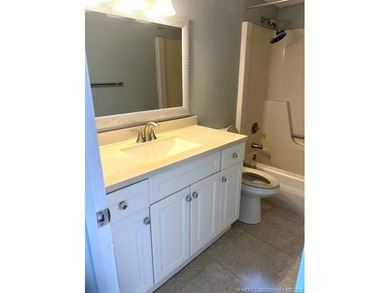 Beautifully tiled 2nd floor 2-bedroom 2-bath unfurnished condo - photo 21