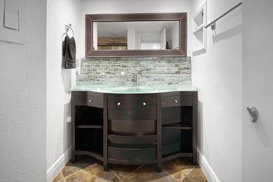 Move right in to this beautiful 1 bedroom and 1.5 baths unit - photo 22