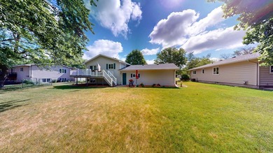 Come and check out this completely move in ready home nestled on - photo 24