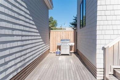 Welcome to 44 Island Walk, a gorgeous, brand-new build located - photo 7