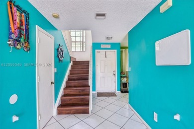 Welcome to this beautifully maintained 3-bedroom, 2.5-bath home - photo 3