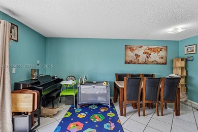 Welcome to this beautifully maintained 3-bedroom, 2.5-bath home - photo 9