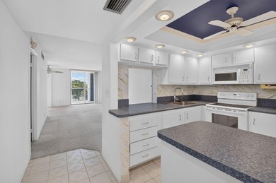 Rare opportunity to reimagine this spacious 4th-floor residence - photo 4