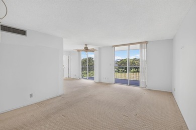 Rare opportunity to reimagine this spacious 4th-floor residence - photo 8