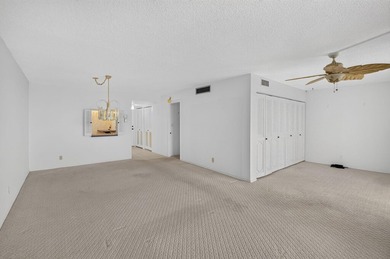 Rare opportunity to reimagine this spacious 4th-floor residence - photo 9