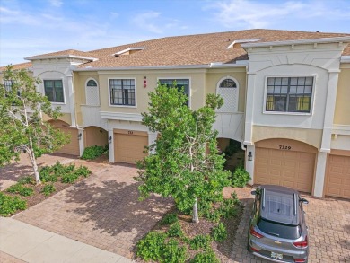 Lake Condo For Sale in Bradenton, Florida