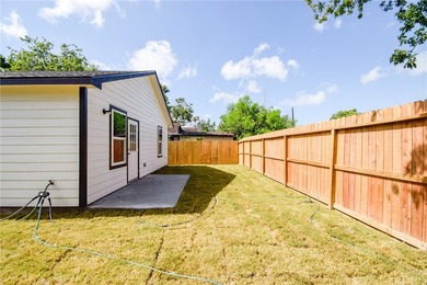 Move in ready!! Welcome to this new construction home offering - photo 22